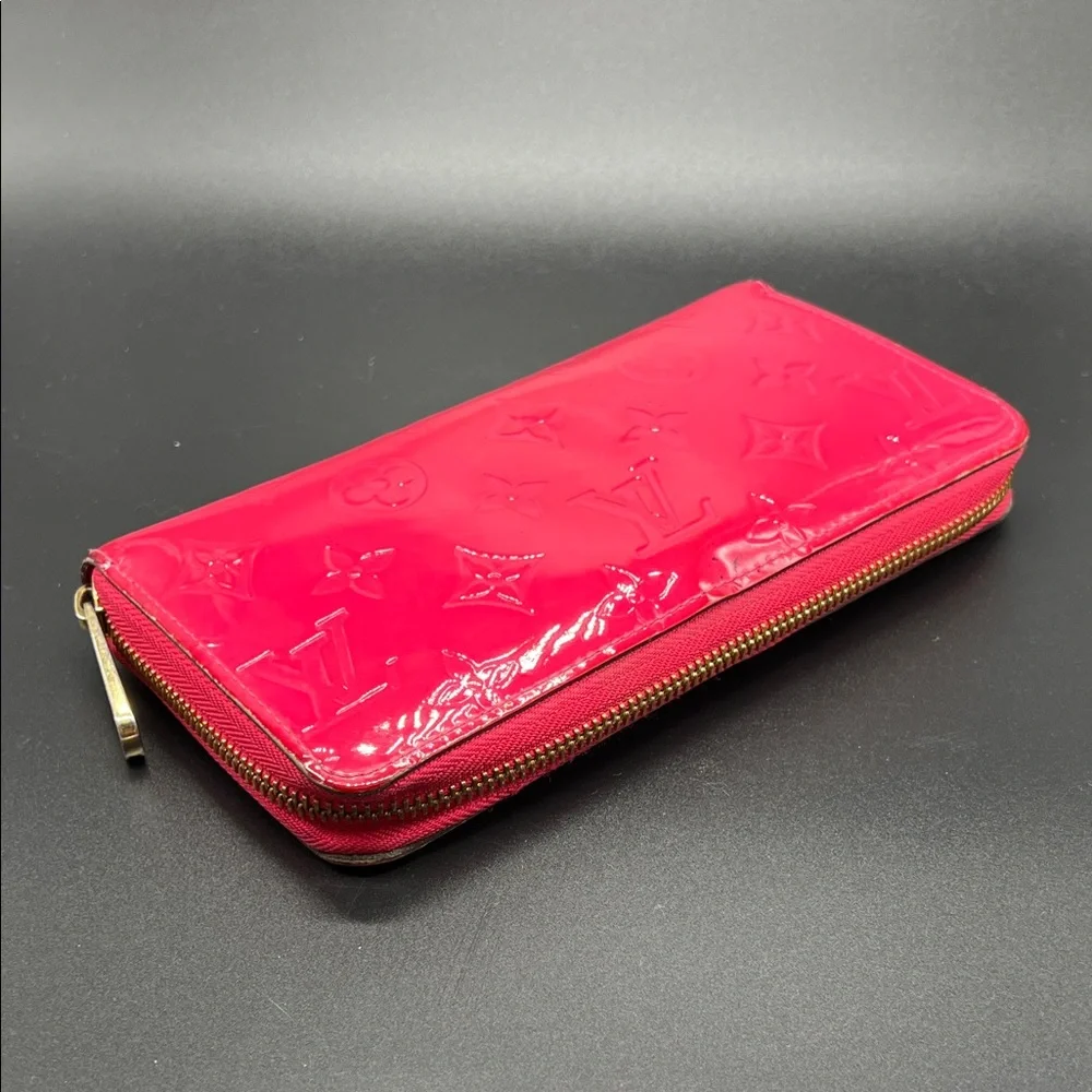 Louis Vuitton Rose Pop Pink Vernis Embossed Zippered Patent Leather Wallet COA - Picture 3 of 13